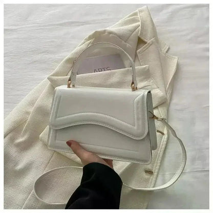 Bolsa Feminina Transversal com Design Estruturado Modelo Belle Époque